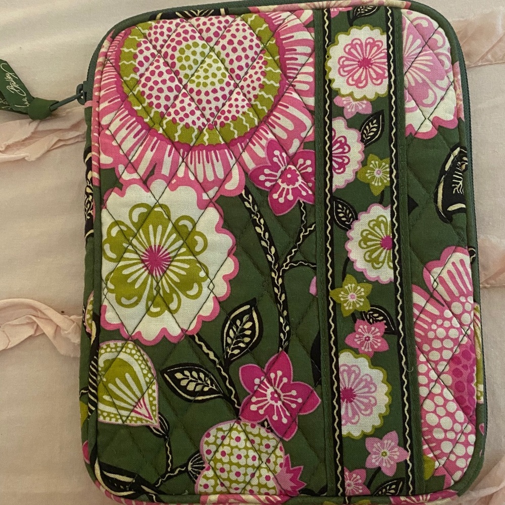 iPad mini Vera Bradley cover- Olivia Pink pattern